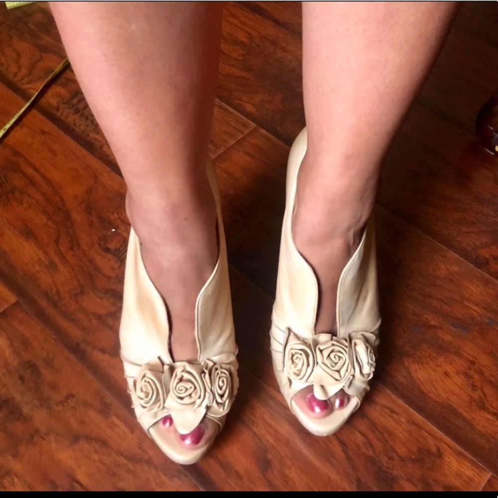Vince Camuto heels